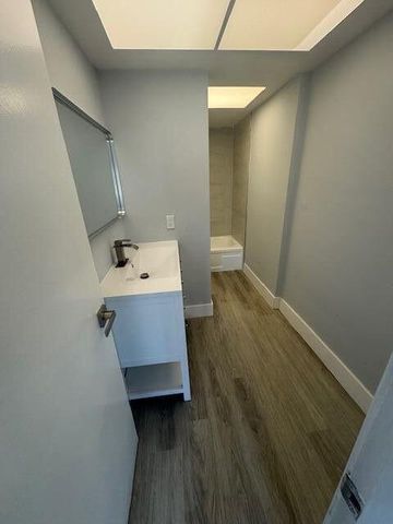 315 Circle Drive S 102, Boynton Beach, FL 33435