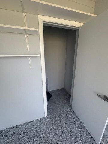 315 Circle Drive S 102, Boynton Beach, FL 33435