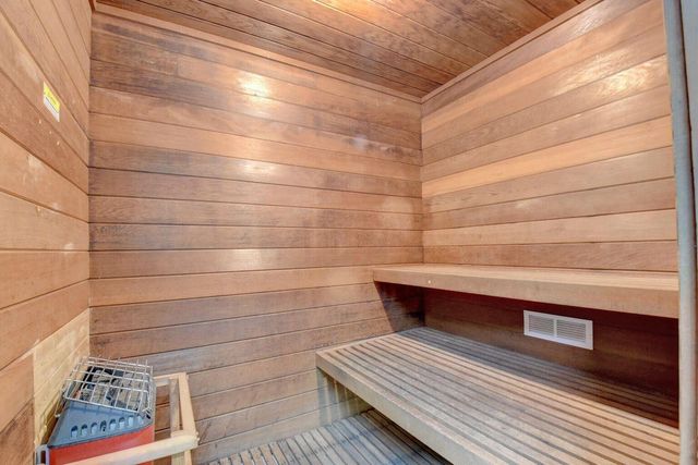 315 Circle Drive S 102, Boynton Beach, FL 33435