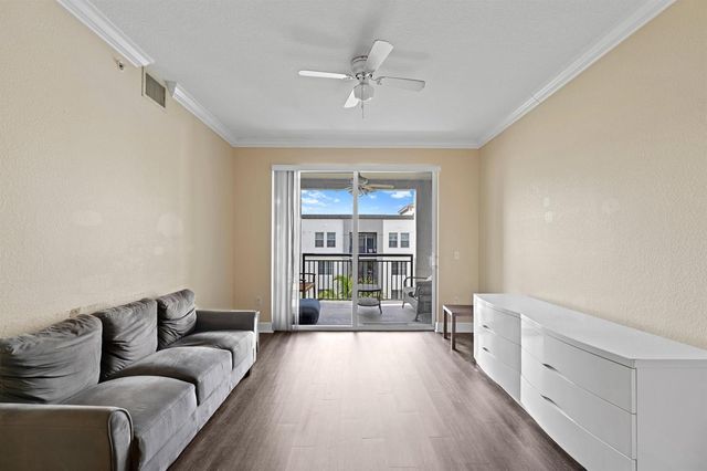 1660 Renaissance Commons Boulevard 2629, Boynton Beach, FL 33426