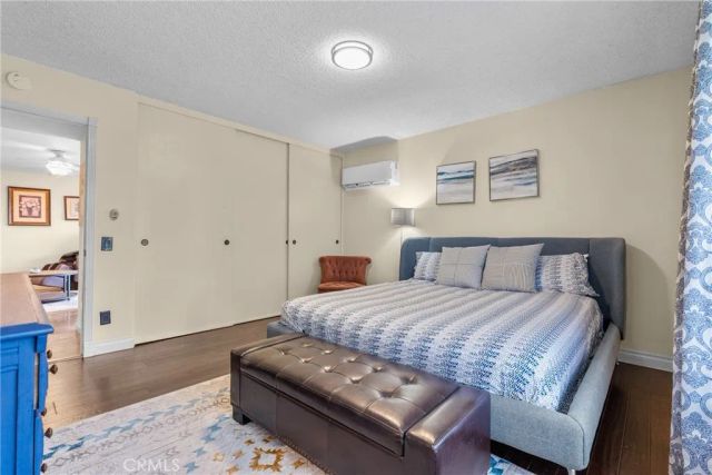 9558 Swinton, North Hills, CA 91343