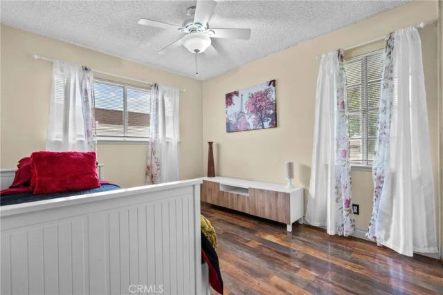 9558 Swinton, North Hills, CA 91343