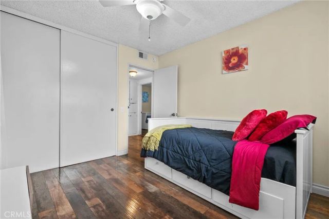 9558 Swinton, North Hills, CA 91343