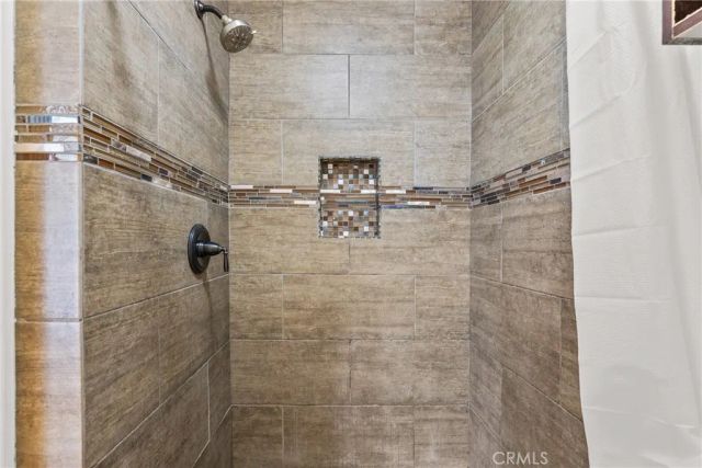 9558 Swinton, North Hills, CA 91343