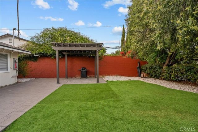 9558 Swinton, North Hills, CA 91343