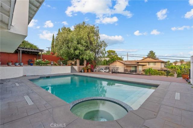 9558 Swinton, North Hills, CA 91343