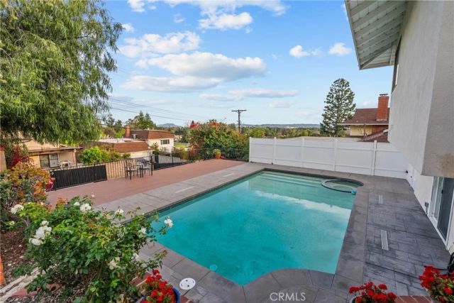 9558 Swinton, North Hills, CA 91343