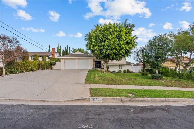 9558 Swinton, North Hills, CA 91343