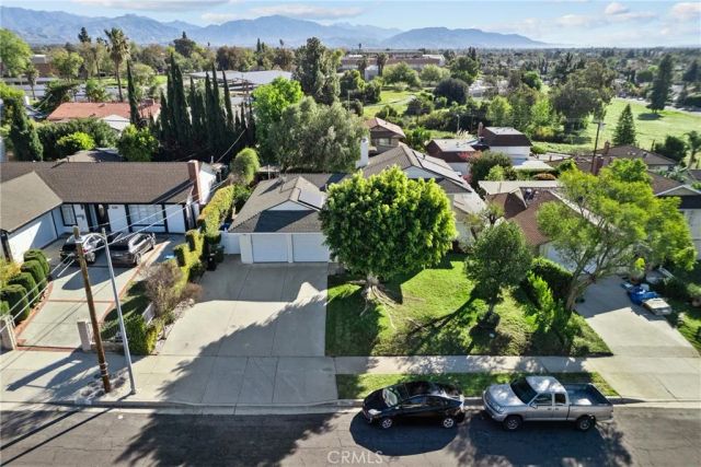 9558 Swinton, North Hills, CA 91343