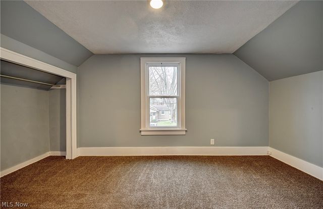 994 Perry Avenue, Barberton, OH 44203