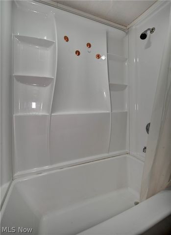 994 Perry Avenue, Barberton, OH 44203