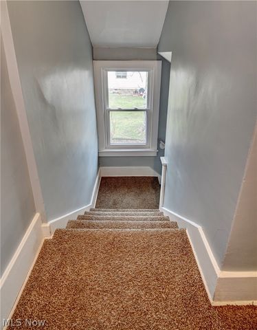 994 Perry Avenue, Barberton, OH 44203