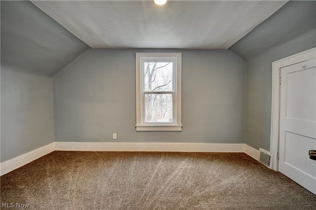 994 Perry Avenue, Barberton, OH 44203