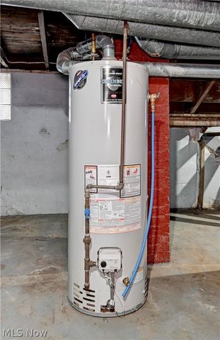 994 Perry Avenue, Barberton, OH 44203