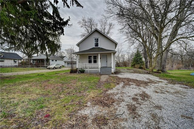 994 Perry Avenue, Barberton, OH 44203