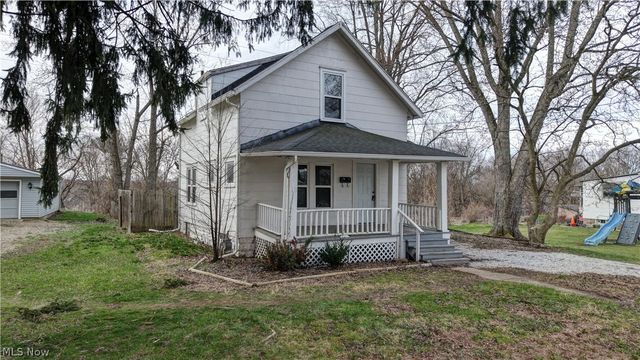 994 Perry Avenue, Barberton, OH 44203