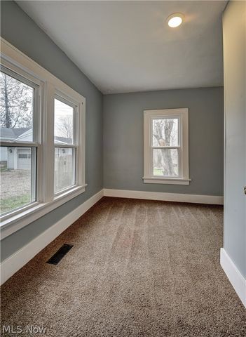 994 Perry Avenue, Barberton, OH 44203