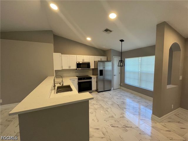 4133 Andalusia BLVD, Cape Coral, FL 33909