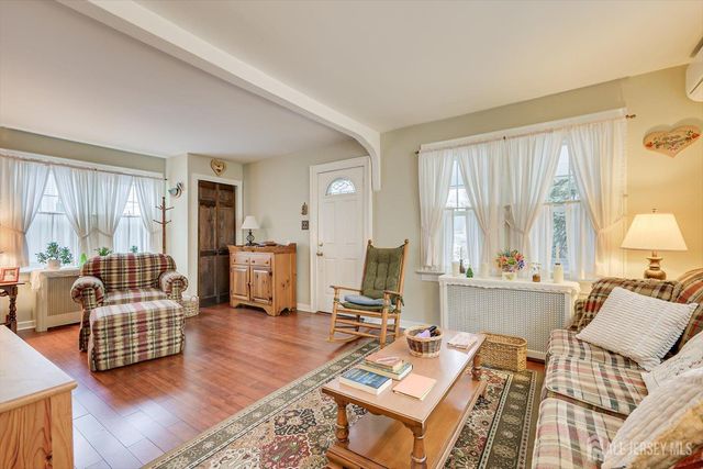 226 University Avenue, Metuchen, NJ 08840