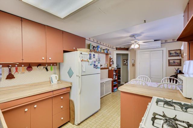 226 University Avenue, Metuchen, NJ 08840