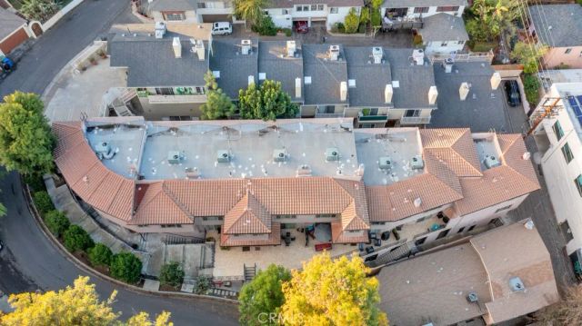 11145 Sunshine Terrace 106, Studio City, CA 91604
