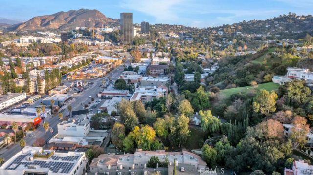 11145 Sunshine Terrace 106, Studio City, CA 91604