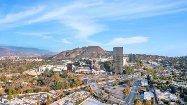 11145 Sunshine Terrace 106, Studio City, CA 91604