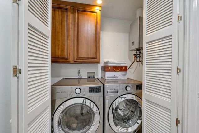 11145 Sunshine Terrace 106, Studio City, CA 91604