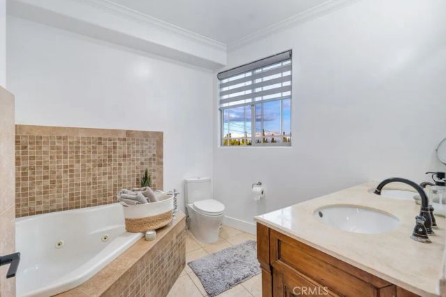 11145 Sunshine Terrace 106, Studio City, CA 91604