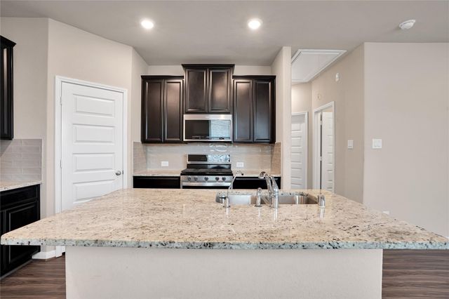 18821 Amaro Hills Drive, New Caney, TX 77357