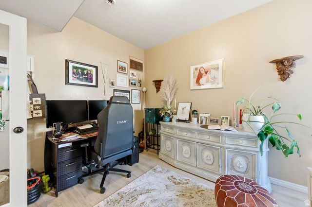 1859 W 2300 S, Woods Cross, UT 84087