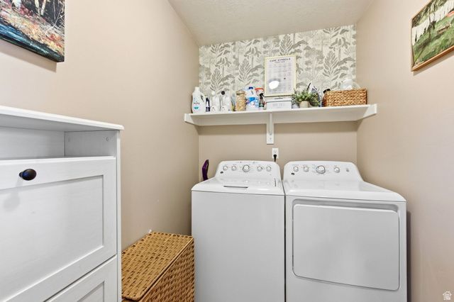 1859 W 2300 S, Woods Cross, UT 84087