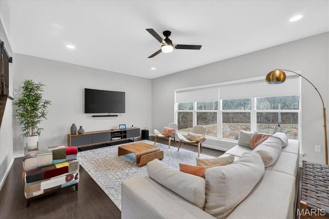 1281 Harvester Drive, Chesterfield, MO 63005