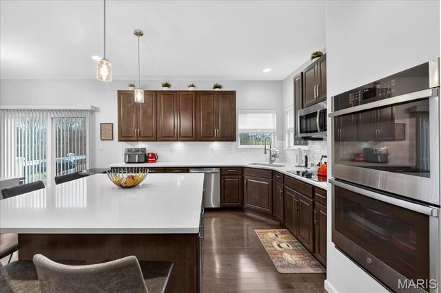 1281 Harvester Drive, Chesterfield, MO 63005