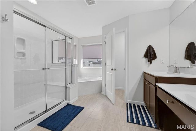 1281 Harvester Drive, Chesterfield, MO 63005