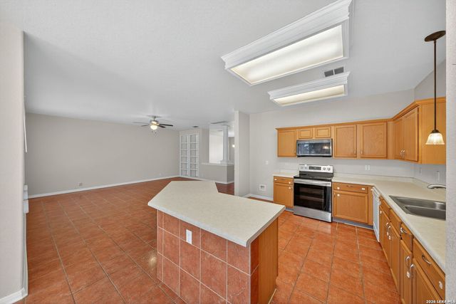 25119 Royal Land, San Antonio, TX 78255