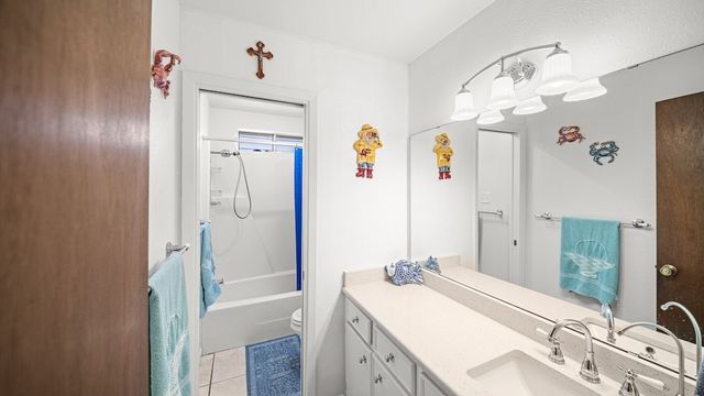 3734 Locke, Corpus Christi, TX 78415