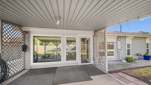 3734 Locke, Corpus Christi, TX 78415