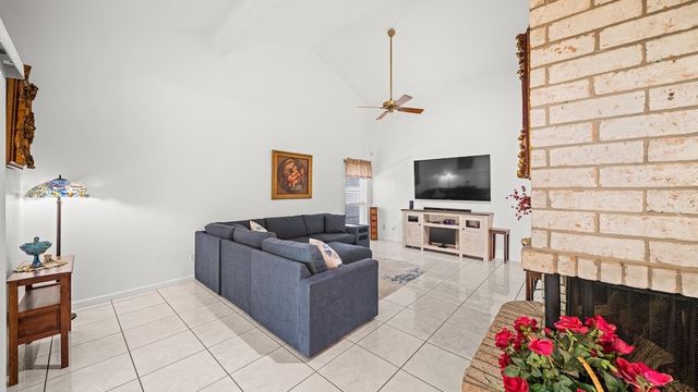 3734 Locke, Corpus Christi, TX 78415