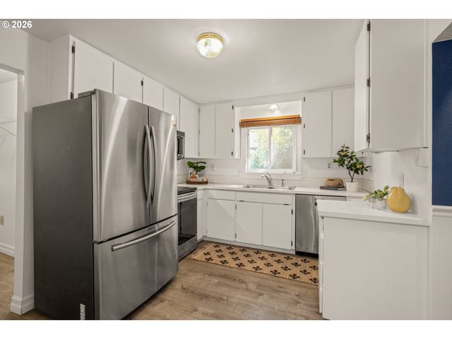1625 Se UMATILLA St, Portland, OR 97202