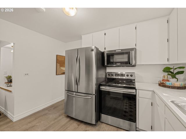 1625 Se UMATILLA St, Portland, OR 97202
