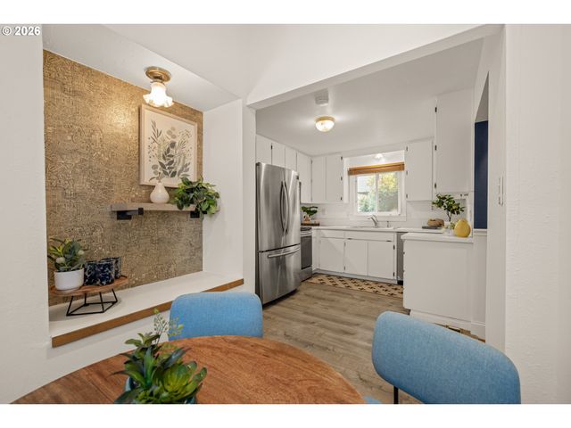 1625 Se UMATILLA St, Portland, OR 97202
