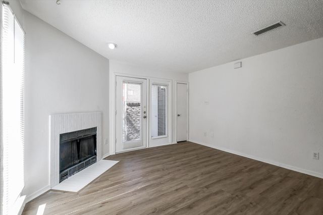 9835 Walnut Street 106, Dallas, TX 75243