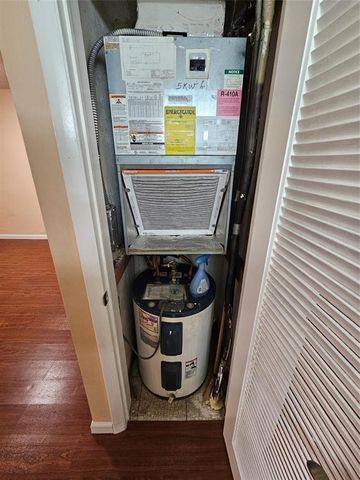 580 Egret Drive 310, Hallandale Beach, FL 33009