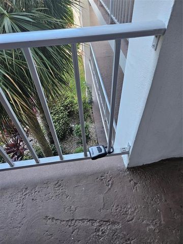 580 Egret Drive 310, Hallandale Beach, FL 33009