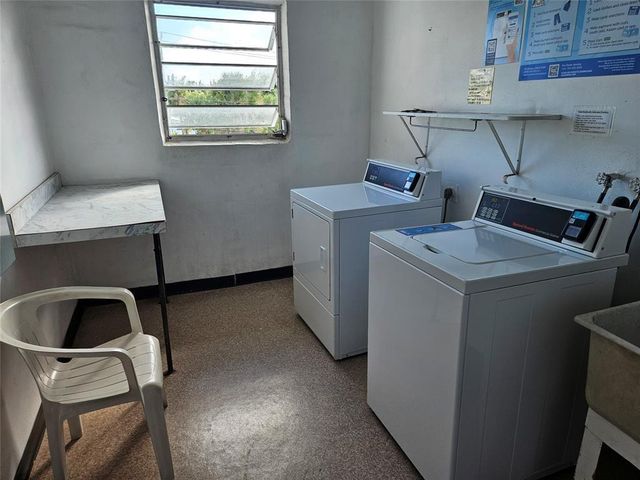 580 Egret Drive 310, Hallandale Beach, FL 33009