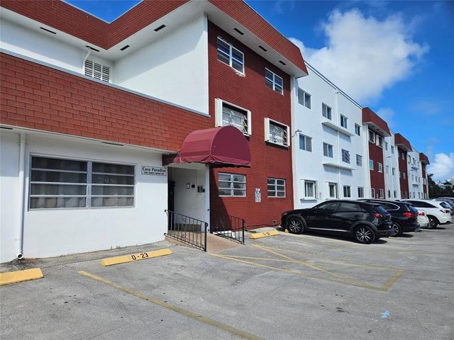 580 Egret Drive 310, Hallandale Beach, FL 33009