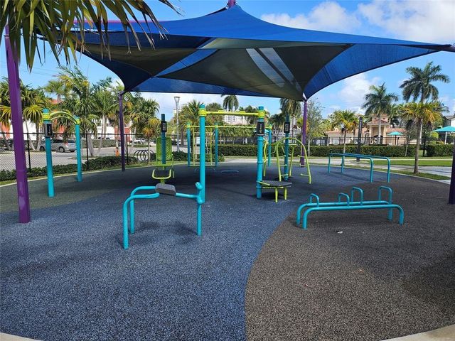 580 Egret Drive 310, Hallandale Beach, FL 33009