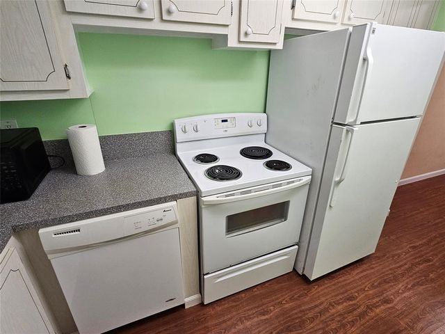 580 Egret Drive 310, Hallandale Beach, FL 33009