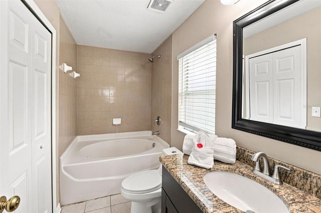 6817 ARAMON COURT, Wesley Chapel, FL 33545